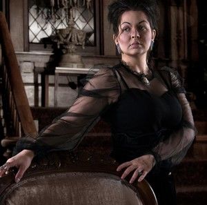 Meet your Posher, Becki